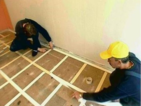 Укладка линолеума на двух сторонний скотч.